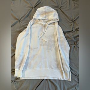 Girls white and gray sweatshirt.